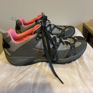 Women’s Merrell shoes